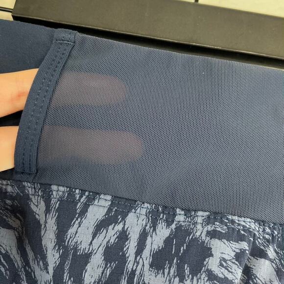 Athleta Ripstop High Rise Printed Trekkie North Shorts Size 2 Abrasion Resistant - Picture 7 of 11